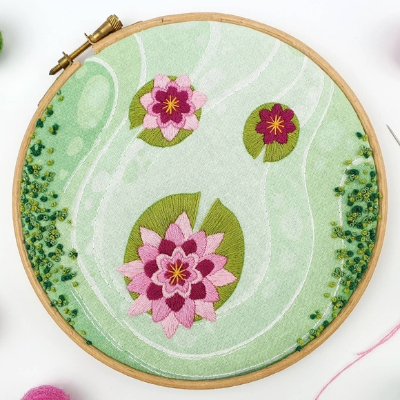 "Lily Pad" Handmade Embroidery Kit - Picture 1 of 3